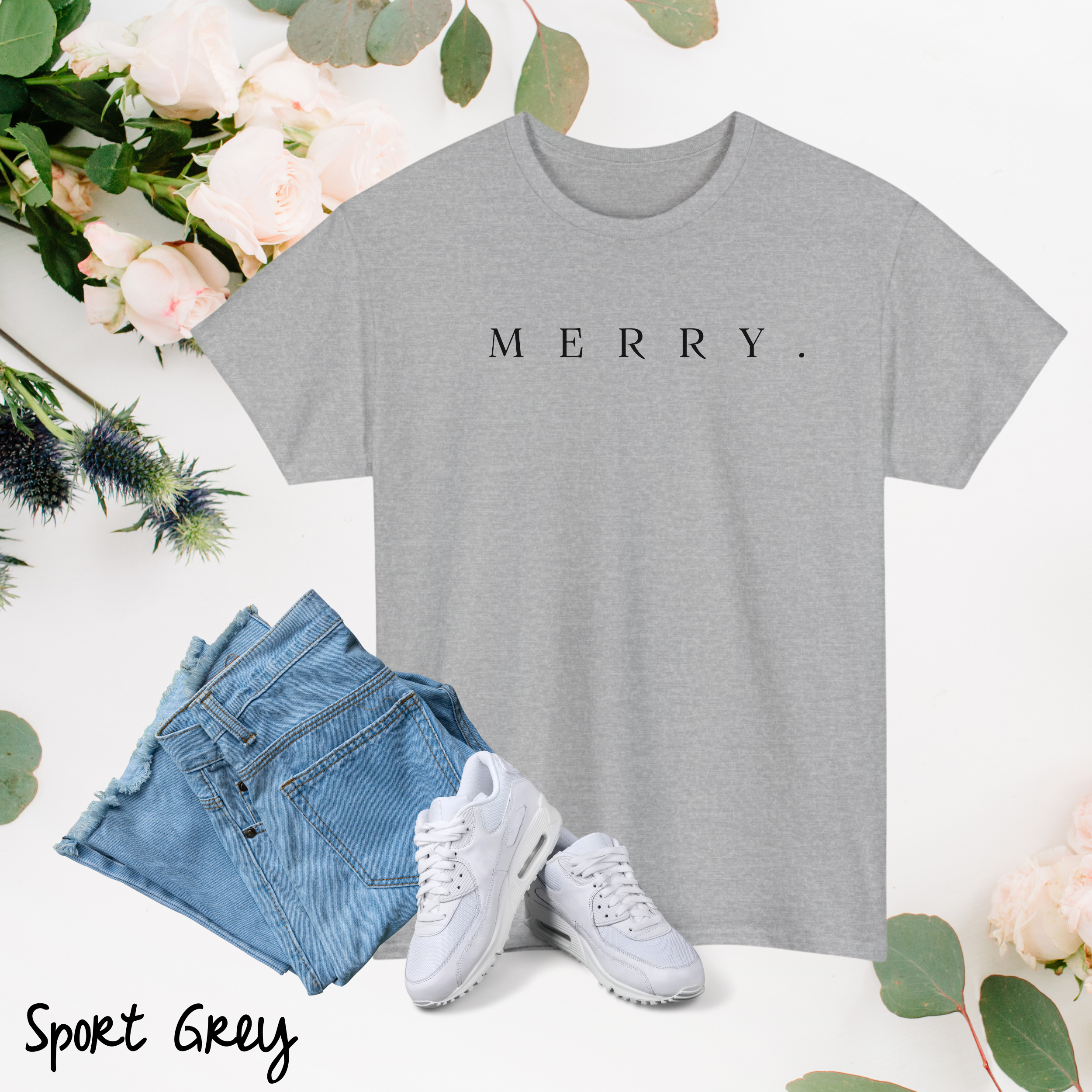 Minimal Merry Christmas Shirt – Cute Holiday Tee & Xmas Shirt for Women